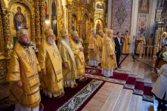Епископ Вениамин сослужил за Божественной литургией в Краснодаре