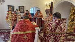 Архиерейское богослужение в день обретения мощей преподобного Феодора Санаксарского совершено в храме Богоявления-на-Острову
