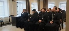 В епархиальном управлении прошло собрание священнослужителей, участвующих во взаимодействии с педагогами и учащимися общеобразовательных школ