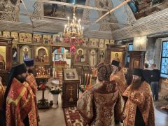 В праздник святых жен-мироносиц епископ Вениамин возглавил вечернее богослужение в Любиме.