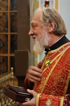 Отошел ко Господу протодиакон Димитрий Сладинов