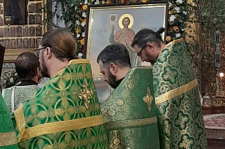 Епископ Вениамин совершил молебен у ковчега с мощами святого благоверного князя Александра Невского 7575