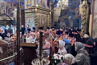 В день памяти священномученика Вениамина в Воскресенском соборе Тутаева совершена Божественная литургия 24250