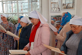 В Спасо-Преображенском соборе прошла встреча сестер милосердия 14860