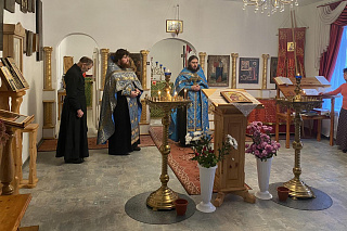 В день празднования Озерянской иконе Божией Матери 10075