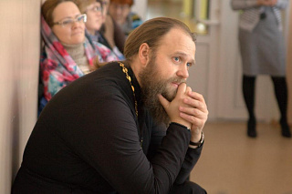 Сказка в подарок: ученики Православной гимназии выступили в доме-интернате 1153