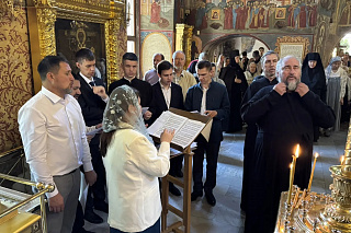 Епископ Вениамин совершил Литургию в Казанской церкви города Рыбинска в праздник иконы Божией Матери «Достойно есть». 24003