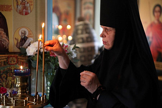 Архиерейское богослужение в Софийском монастыре в Великую среду 968