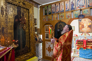 Епископ Вениамин совершил чин освящения иконы Божией Матери «Благодатное Небо» в Ваулово 11850