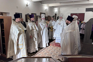 В храме святителя Николая Чудотворца посёлка Волжский состоялось великое освящение престола 24255