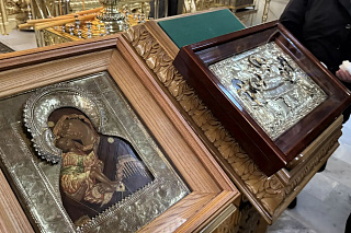 Епископ Вениамин совершил всенощное бдение в Казанском храме Рыбинска и наградил протоиерея Григория Гогишвили орденом князя Даниила Московского 24183