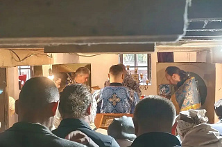 Владыка возглавил первую Божественную Литургию в храме "Всех скорбящих Радость" в больничном городке г. Рыбинск 24197