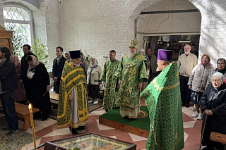 В день Святого Духа епископ Рыбинский и Романово-Борисоглебский совершил Литургию в Троицком храме Тутаева и возглавил торжества по случаю 30-летия возрождения прихода. 23962
