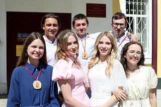 Торжественное вручение аттестатов в Рыбинской православной гимназии имени преподобного Серафима Вырицкого.  24029