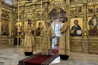 В Спасо-Преображенском соборе Рыбинска молитвенно почтили память великомученика и целителя Пантелеимона 24115