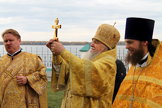 Первая Божественная литургия в Крестознаменском храме села Коприно 16107