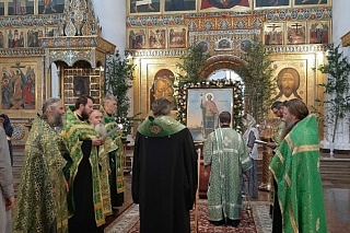 Епископ Вениамин совершил молебен у ковчега с мощами святого благоверного князя Александра Невского 7575