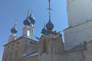 На Смоленский храм села Середа установлен купол 9181