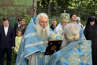 Епископ Вениамин совершил Литургию в Казанской церкви города Рыбинска в праздник иконы Божией Матери «Достойно есть». 24003